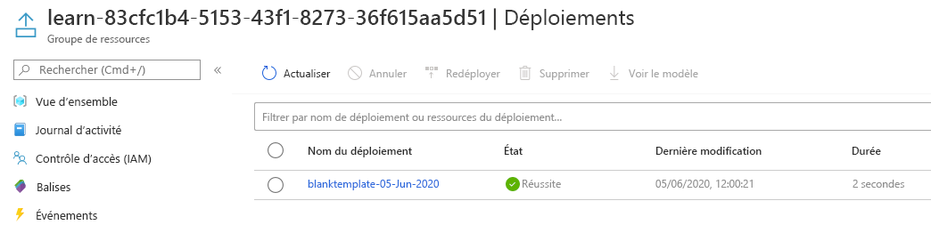 Interface du Portail Azure pour les déploiements avec un déploiement répertorié avec un état réussi.