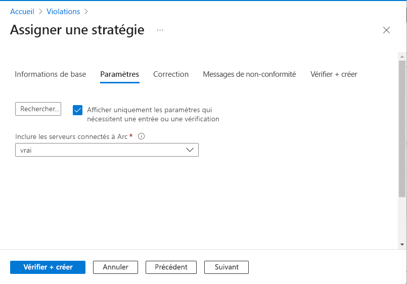 Capture d’écran montrant la page d’attribution de paramètres Azure Policy.