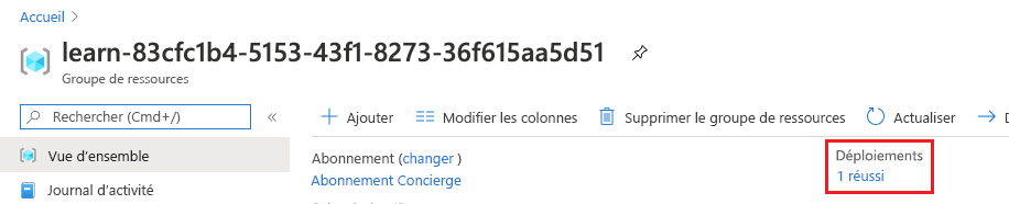 Capture d’écran du portail Azure montrant la vue d’ensemble du groupe de ressources. La section Déploiements montre qu’un déploiement a réussi.