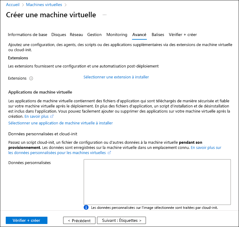 Capture d’écran montrant l’onglet Avancé de l’Assistant Création d’une machine virtuelle.