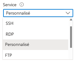 Capture d’écran montrant les options de règle de service pour une règle de sécurité dans le portail Azure.