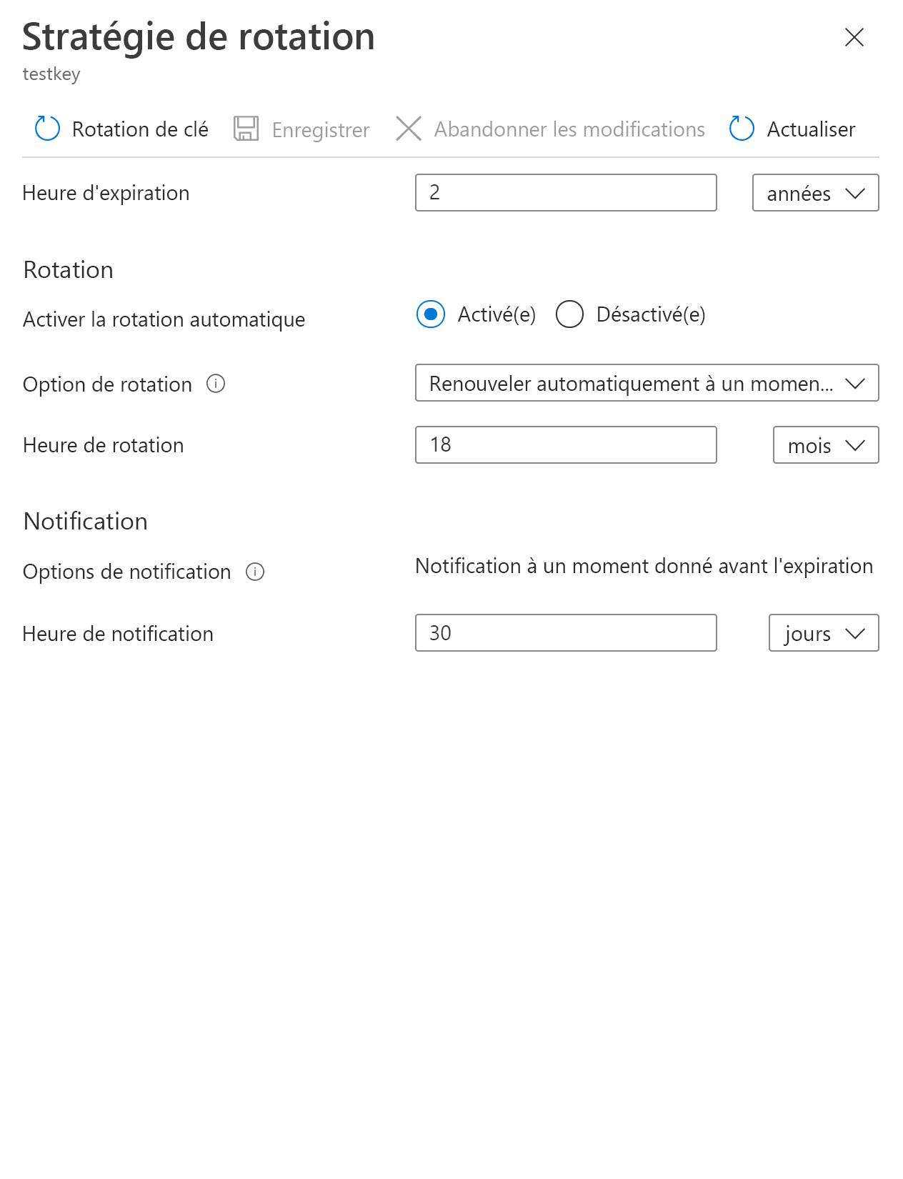 Capture d’écran montrant un exemple de la page de configuration de la stratégie de rotation des clés.