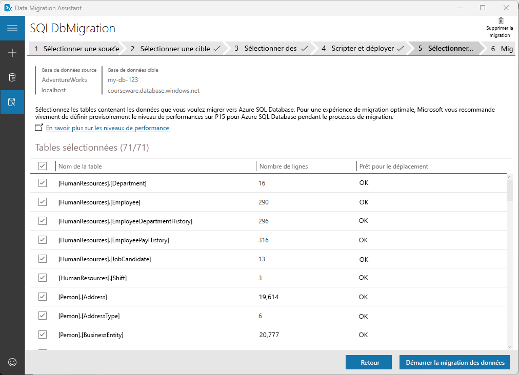 Capture d’écran montrant l’onglet Sélectionner des tables dans l’Assistant Migration de données.