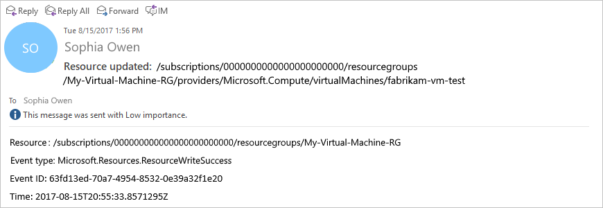 Screenshot di un messaggio di posta elettronica di Outlook di esempio che mostra i dettagli sull'aggiornamento della macchina virtuale.