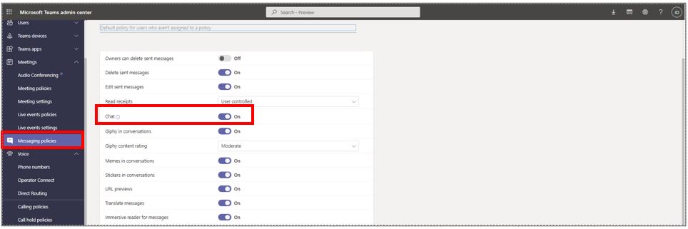 Screenshot dell'interfaccia di amministrazione di Microsoft Teams con l'impostazione Chat evidenziata.