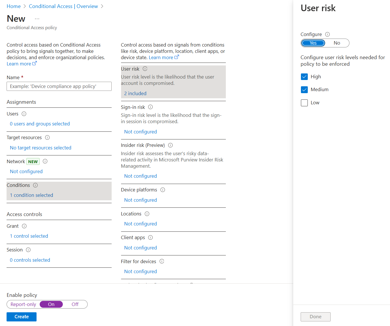 Screenshot che mostra come abilitare un criterio di accesso condizionale basato sul rischio.