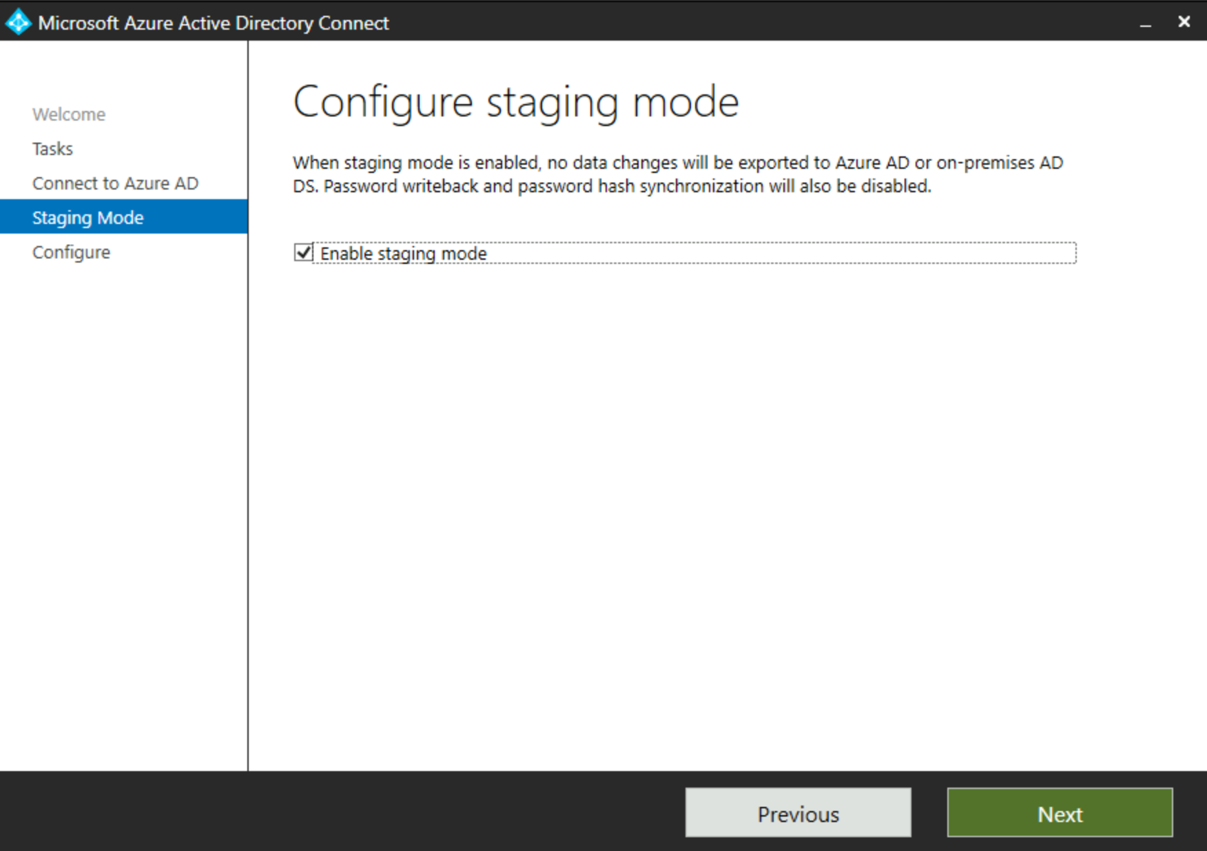 Screenshot che mostra la configurazione della Modalità di Staging nel riquadro di dialogo Microsoft Entra Connect attivo.