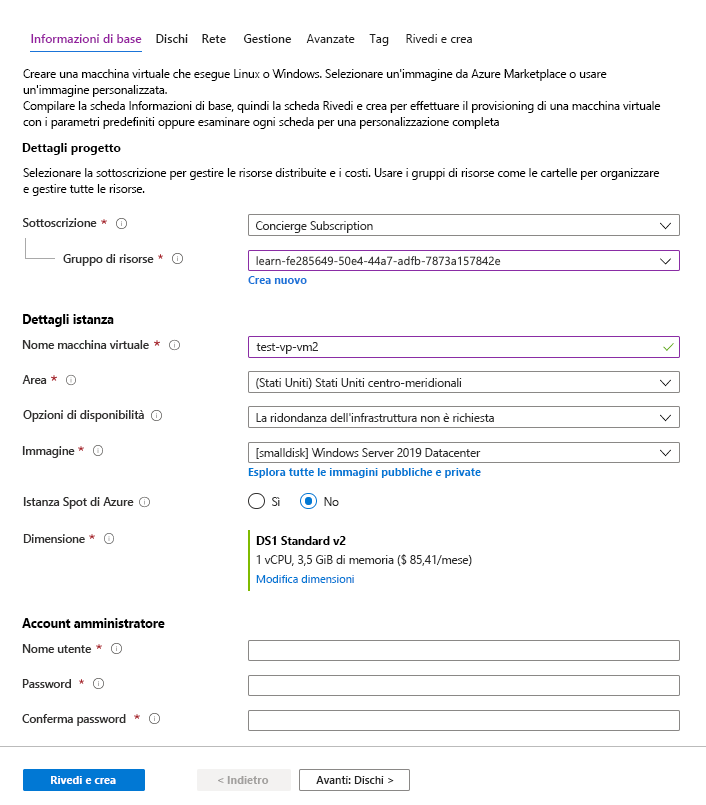 Screenshot che mostra la scheda **Informazioni di base** del riquadro **Crea macchina virtuale**.