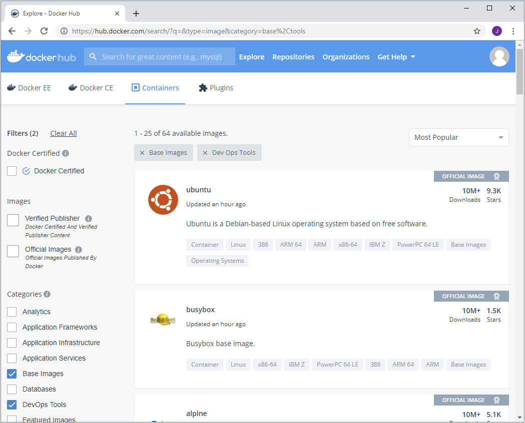 Screenshot della pagina di ricerca di Docker Hub in cui sono elencate varie immagini di contenitore.