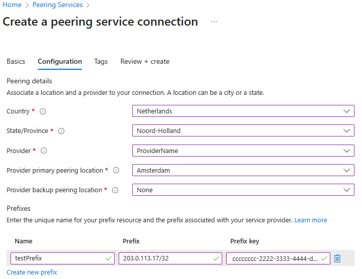 Azure portal で Peering Service 接続を作成する [構成] タブを示すスクリーンショット。