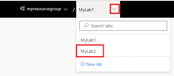 Azure Lab Services Web サイトのラボ セレクター コントロールを使用して別のラボを選択する方法を示すスクリーンショット。