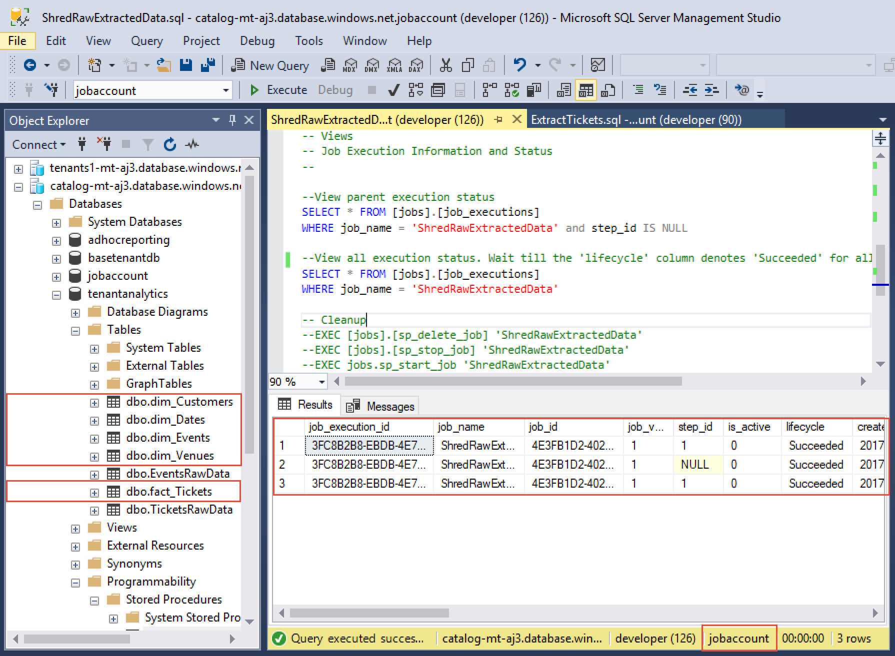 sp_ShredRawExtractedData プロシージャの実行が成功したことを示すスクリーンショット。