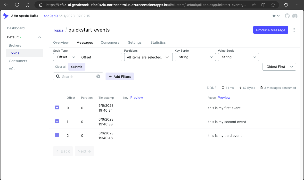 Kafka サービスに接続している pgweb コンテナー アプリのスクリーンショット。