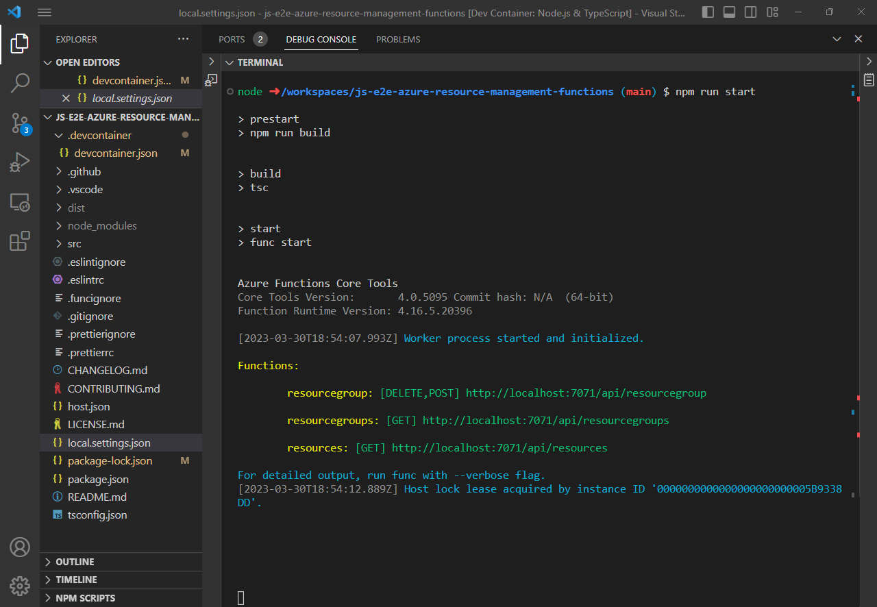 Visual Studio Code の統合 bash ターミナルの部分的なスクリーンショット。Azure 関数がローカルで実行されていて、関数アプリの API のローカル URL が表示されています。