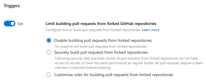 フォークされた GitHub リポジトリからパイプラインが PR を構築する方法に関する一元化された制御設定のスクリーンショット。