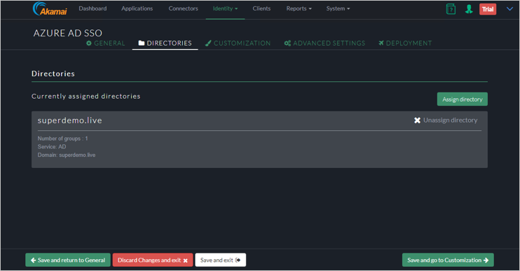 Akamai EAA コンソールの Microsoft Entra SSO の [Directories]\(ディレクトリ\) タブのスクリーンショット。[Currently assigned directories]\(現在割り当てられているディレクトリ\) の一覧に superdemo.live が表示されている。