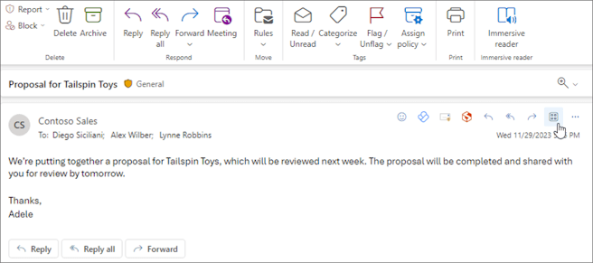 [アプリ] オプションが選択されたOutlook on the webのメッセージ ウィンドウ。