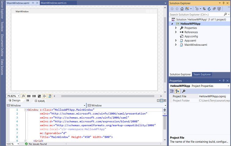 ソリューション エクスプローラーと MainWindow.xaml の XAML ビューとデザイナー ビューを示すプロジェクトとソリューションのスクリーンショット。