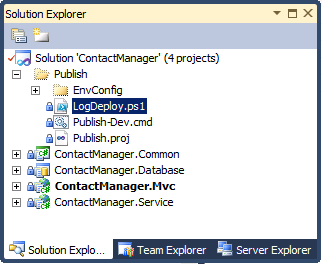 Contact Manager 예제에서는 배포 프로세스의 일부로 Windows PowerShell 스크립트를 사용하려고 하므로 스크립트를 솔루션 게시 폴더에 추가하는 것이 좋습니다.