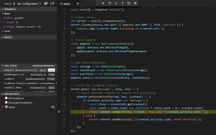 중단점에서 일시 중지된 Visual Studio Code의 C# 봇 스크린샷