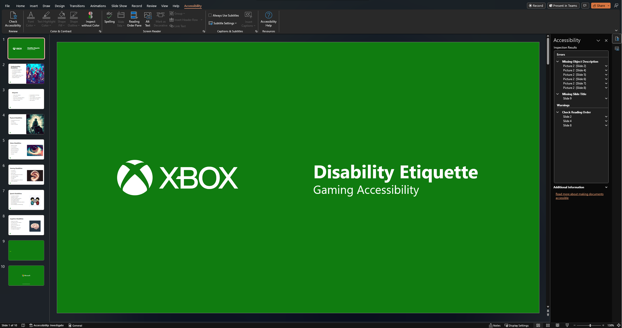 Microsoft PowerPoint의 스크린샷. 슬라이드 데크가 로드됩니다. 접근성 검사 창에 여러 문제가 표시됩니다.