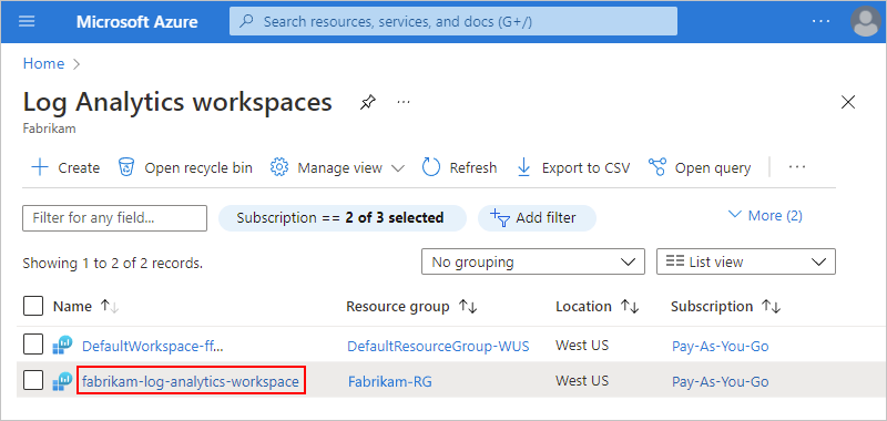 Schermopname van Azure Portal, de lijst met Log Analytics-werkruimten en een specifieke werkruimte geselecteerd.