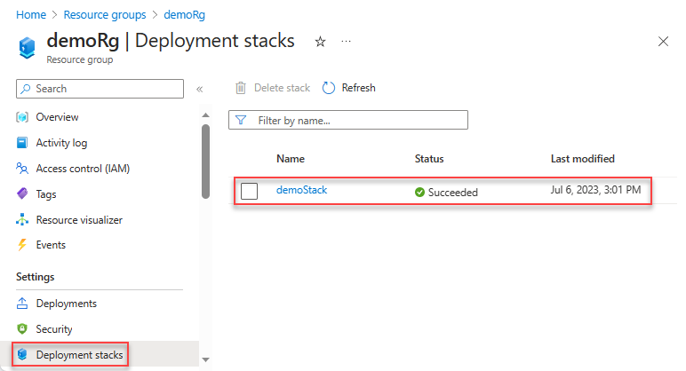 Schermopname van het weergeven van implementatiestacks in het bereik van de resourcegroep.