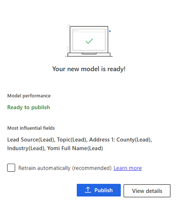 Schermopname van het bevestigingsbericht dat verschijnt nadat een scoremodel is getraind en klaar is om te publiceren.