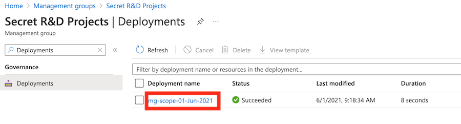 Schermopname van het deelvenster Implementaties van Azure Portal, waarin de implementatie mg-scope-*wordt gemarkeerd in de lijst met implementaties.