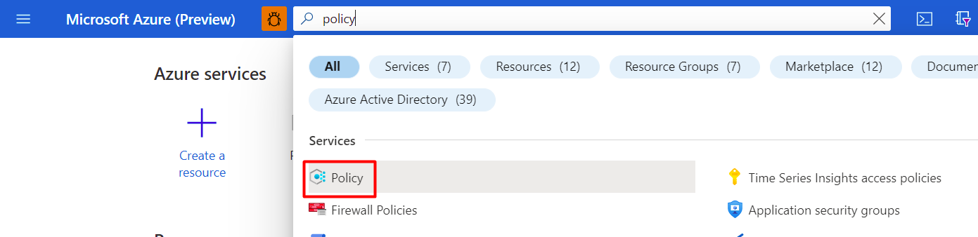 Schermopname die laat zien hoe u een aangepaste werkruimte toewijst via Azure Policy.