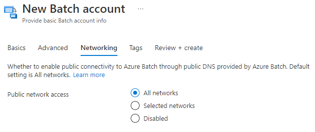 Zrzut ekranu przedstawiający opcje sieciowe podczas tworzenia konta usługi Batch.
