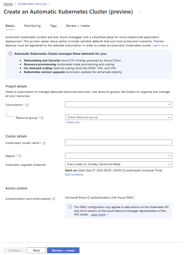 Zrzut ekranu przedstawiający kartę Tworzenie — podstawy dla klastra automatycznego usługi AKS w witrynie Azure Portal.