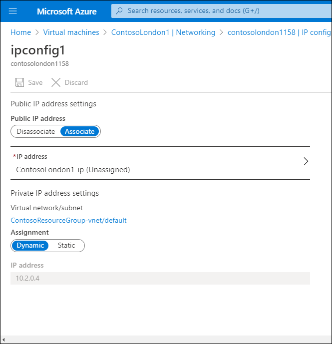 Zrzut ekranu przedstawiający stronę ipconfig1 witryny Azure Portal dla wybranego interfejsu sieciowego platformy Azure. W obszarze Ustawienia publicznego adresu IP publiczny adres IP jest ustawiony na Kojarzenie, a w obszarze Ustawienia prywatnego adresu IP przypisanie jest ustawione na Wartość Dynamiczna.