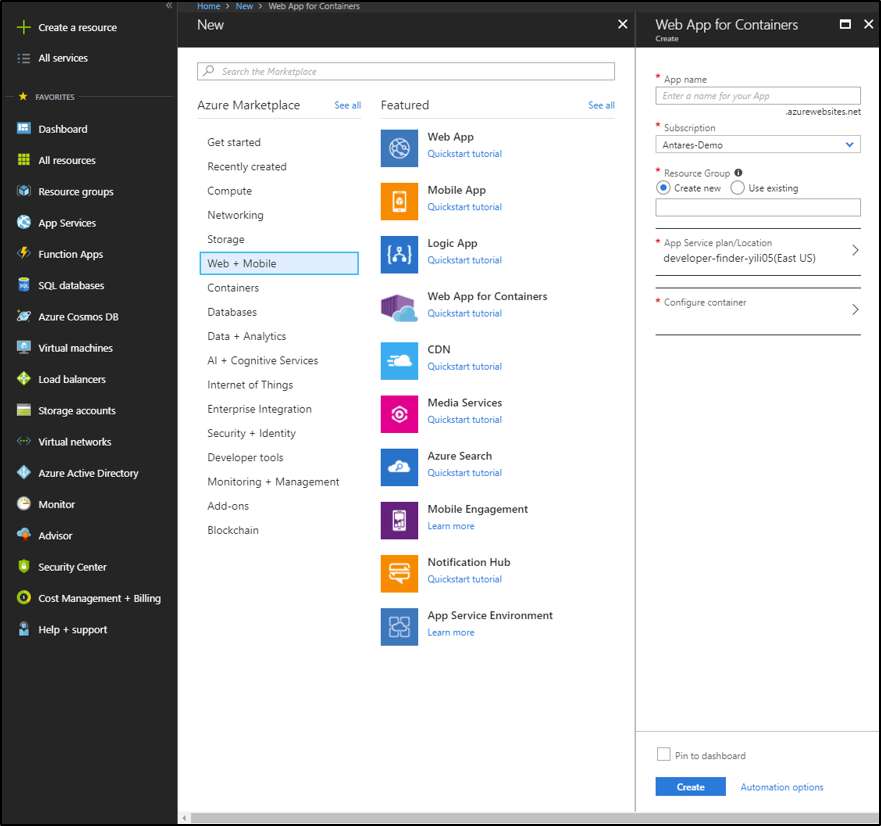 Captura de tela do portal do Azure mostrando Web + Celular selecionado no Azure Marketplace e o painel de Aplicativo Web para Contêineres aberto à direita.