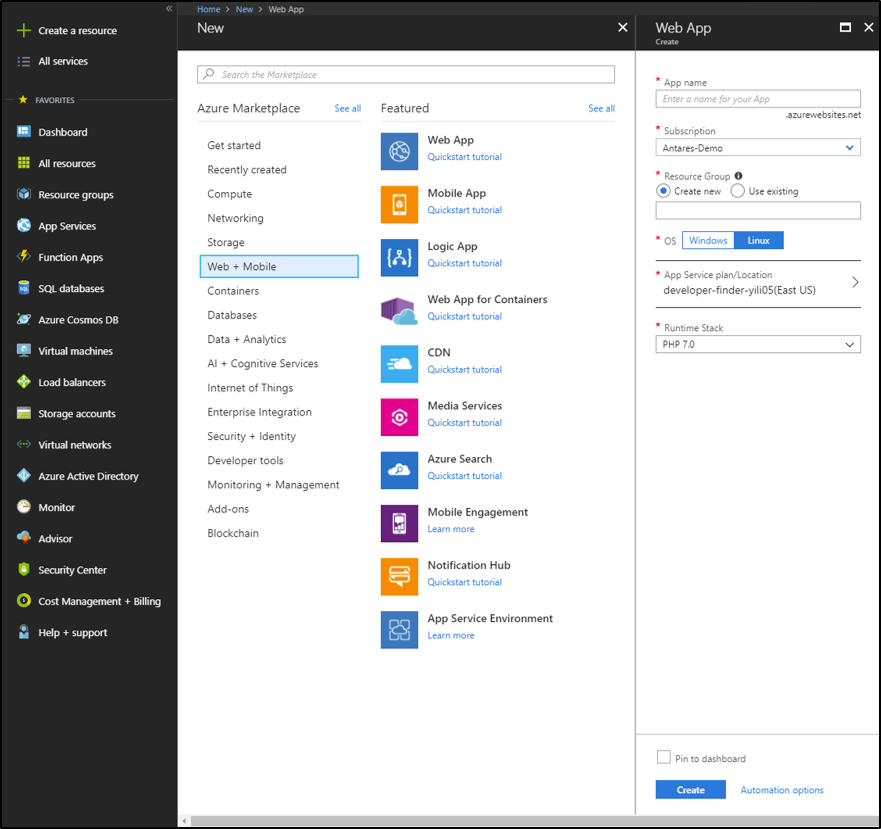 Captura de tela do portal do Azure mostrando Web + Celular selecionado no Azure Marketplace e a tela para a criação de um novo aplicativo Web aberto à direita.