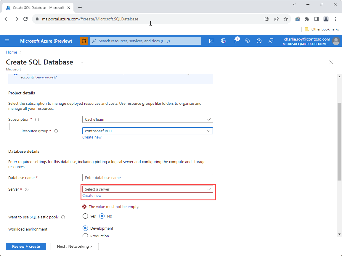 Captura de tela da criação de um recurso do SQL do Azure.