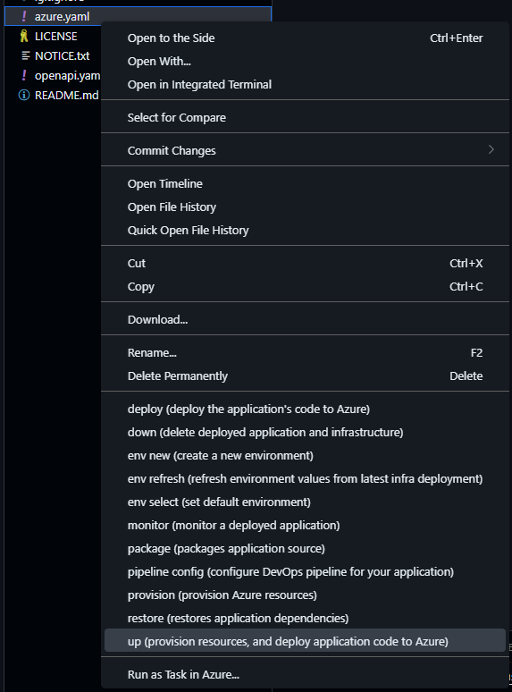 Captura de tela mostrando a opção de menu azure.yaml para executar azd up.