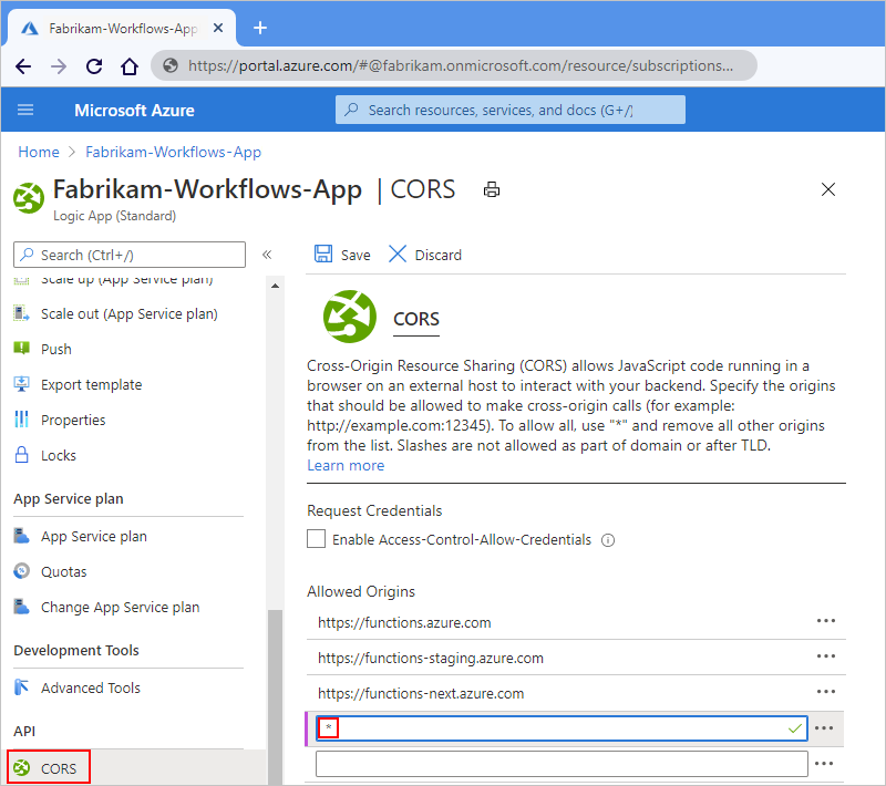 A captura de tela mostra o portal do Azure com um recurso de aplicativo lógico Standard implantado. No menu de recursos, CORS está selecionado com uma nova entrada de Origens Permitidas definida como o caractere curinga *.