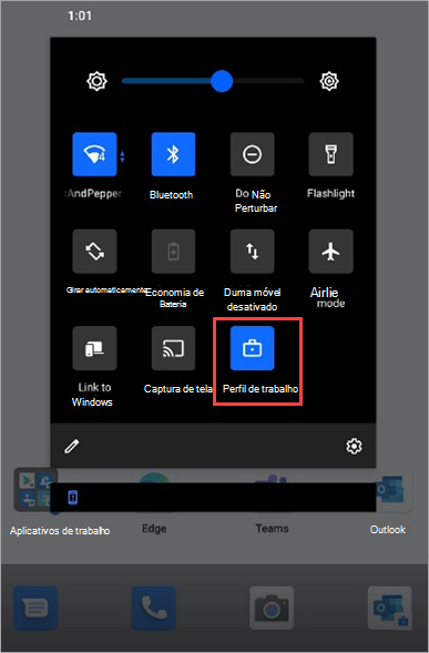 Captura de ecrã do ícone de perfil de trabalho ativado nas definições rápidas do Surface Duo.
