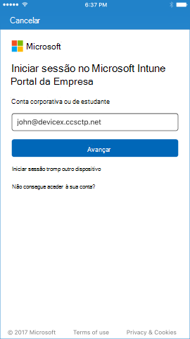 O usuário é solicitado a fornecer somente o endereço de email em vez do email e da senha na mesma tela.