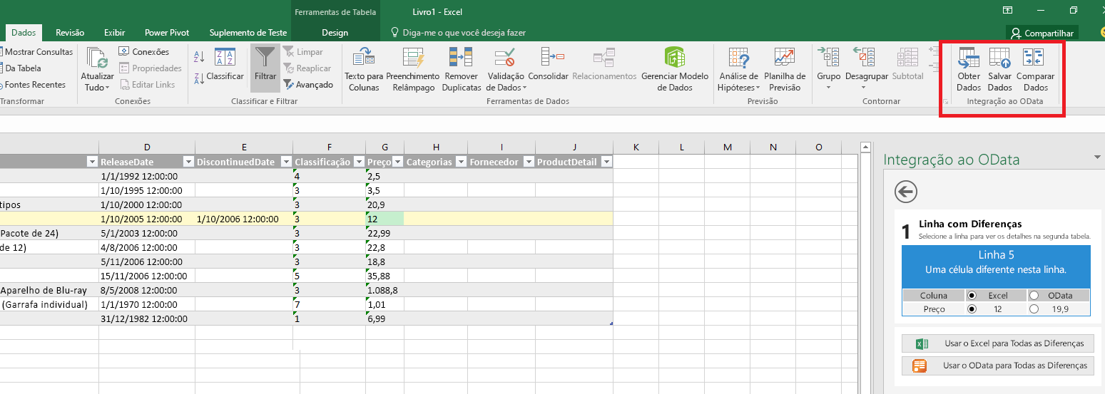 Comandos de suplementos de exemplo realçados no friso do Excel.