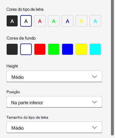 Captura de ecrã a mostrar o ícone para abrir o painel de opções de legendas em direto numa reunião do Teams.