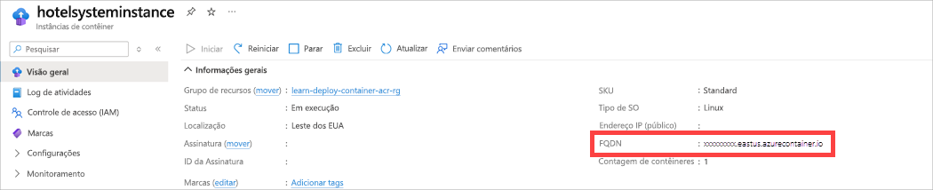 Captura de tela que mostra o painel Novo no portal do Azure com as propriedades de Contêiner com o FQDN realçado.