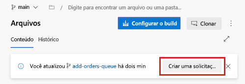 Captura de tela do Azure DevOps que mostra a lista de arquivos do repositório, incluindo uma faixa que oferece a criação de uma solicitação de pull.