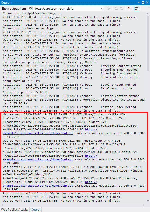 Logs do servidor Web na janela Saída