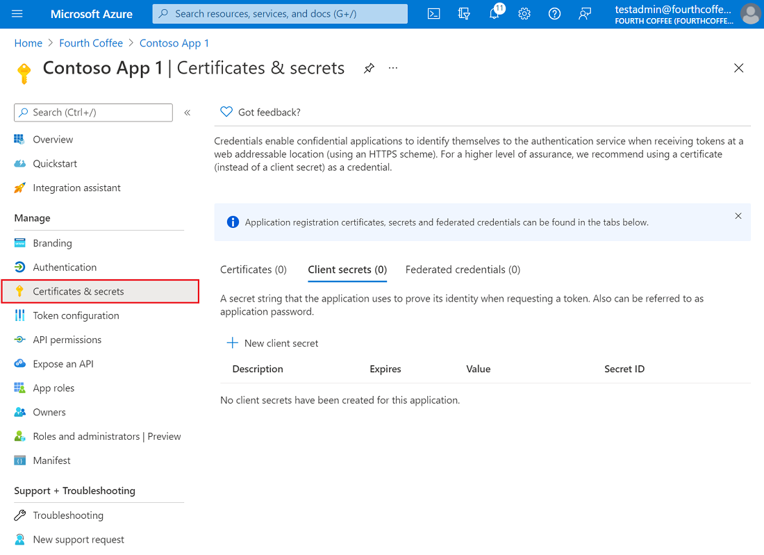 Captura de ecrã do portal do Azure, mostrando o painel Certificados e segredos num registo de aplicação.