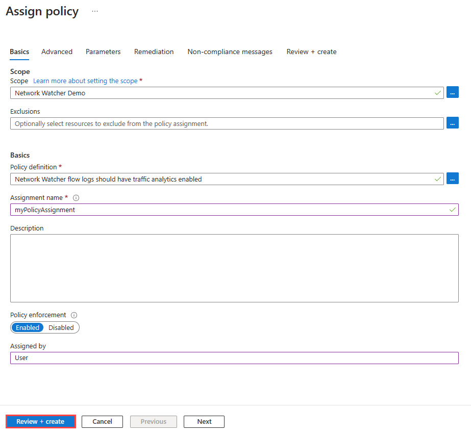 Captura de ecrã do separador Noções básicas para atribuir uma política de auditoria no portal do Azure.