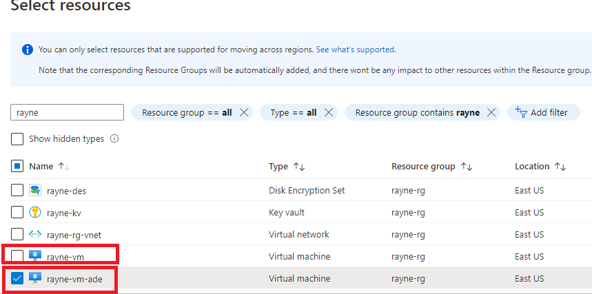 Captura de ecrã do painel 'Selecionar recursos' para selecionar VMs a mover.