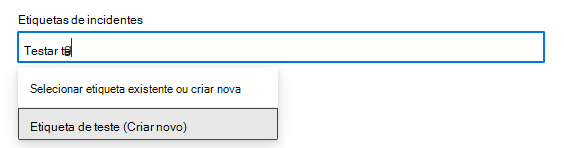 Captura de ecrã a mostrar como selecionar uma etiqueta a aplicar a um incidente no painel Gerir incidentes.