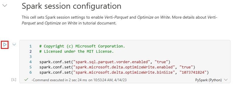 Captura de ecrã de um ecrã de configuração de sessão do Spark, incluindo uma célula de código e o ícone Executar.